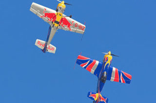 Sukhoi SU-26, G-IIIZ, Red Bull Matadors